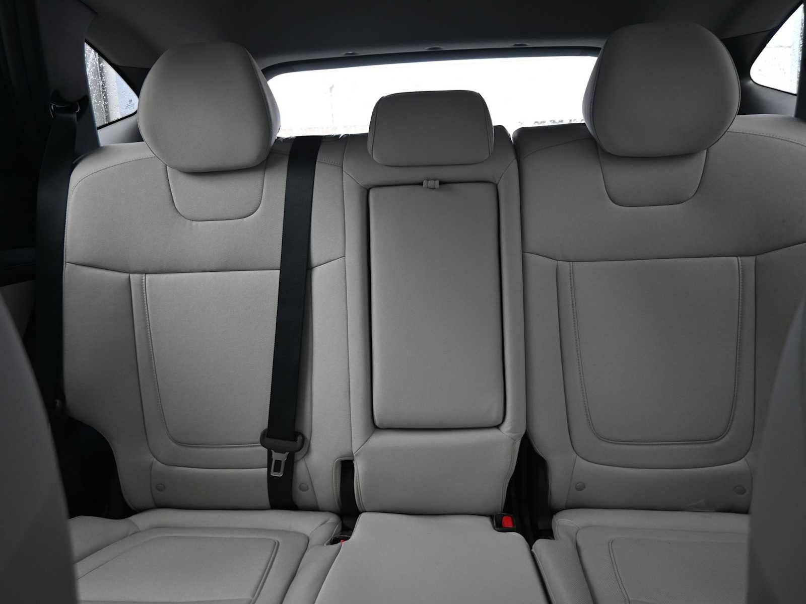 New 2026 Hyundai Tucson SE image 24