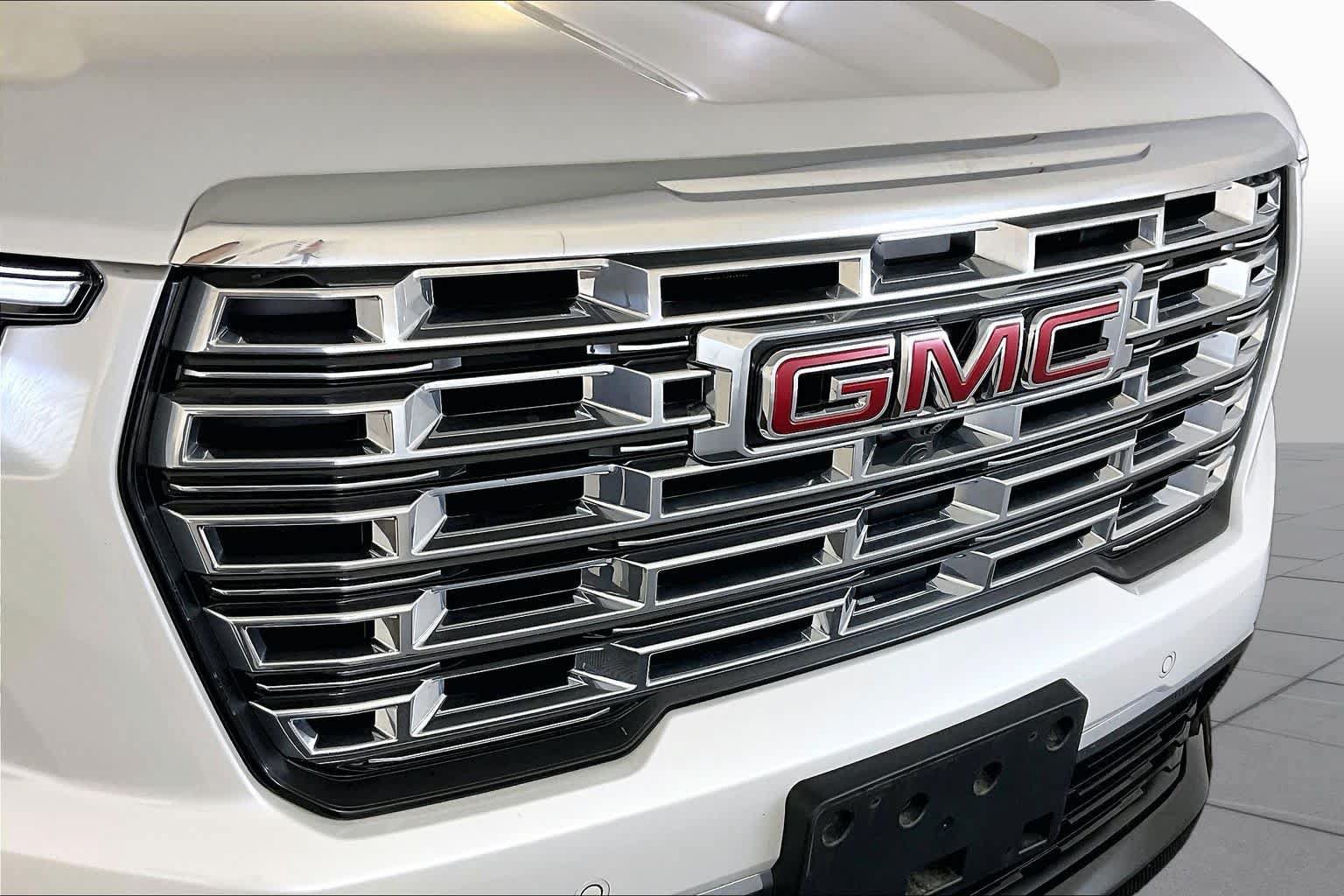 Used 2024 GMC Acadia Denali w/ Super Cruise Package AWD/4WD image 32