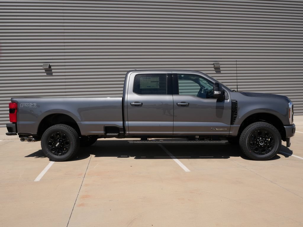 New 2026 Ford F350 Lariat w/ Black Appearance Package AWD/4WD image 2