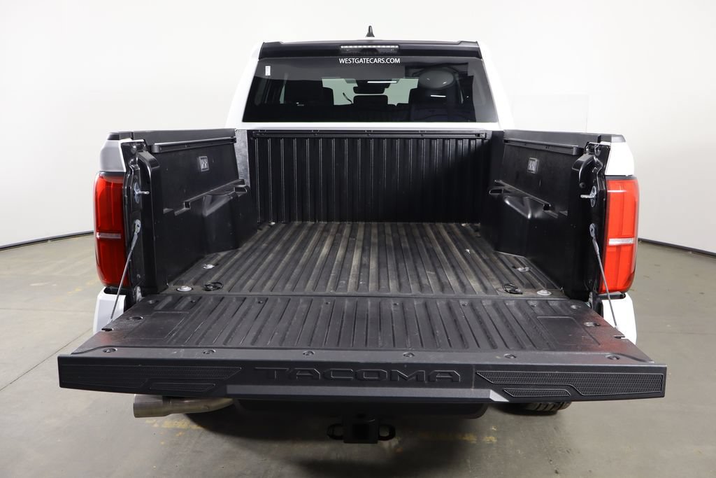 Used 2025 Toyota Tacoma SR5 RWD image 10