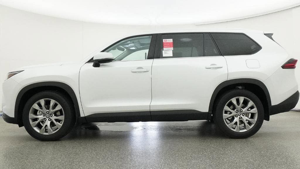 New 2026 Toyota Grand Highlander AWD Hybrid image 19