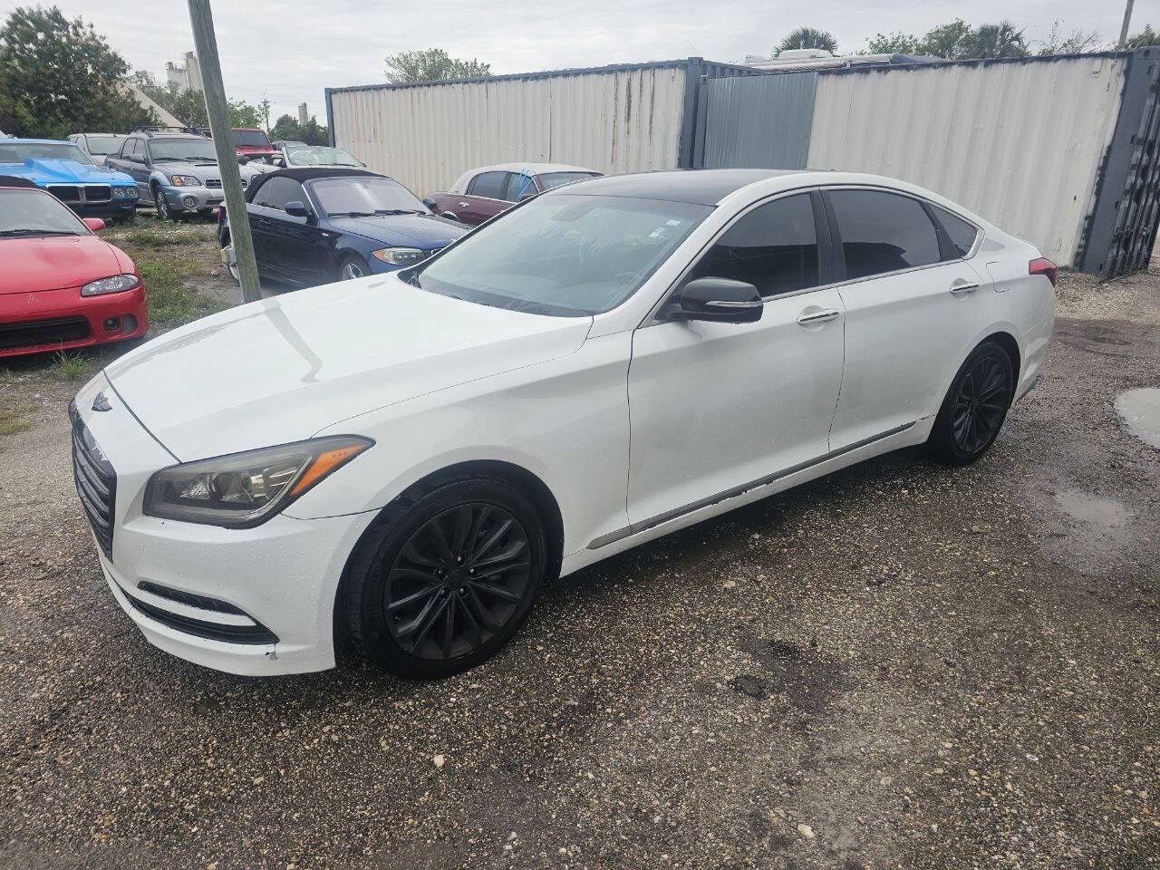 Used 2016 Hyundai Genesis 3.8 RWD image 3