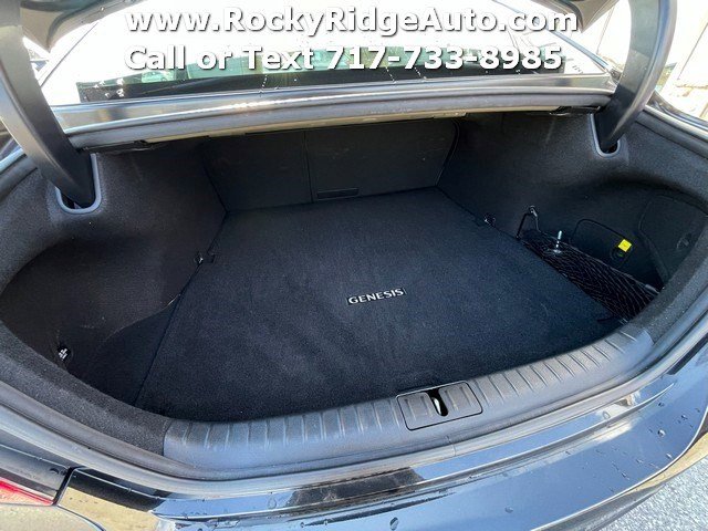 Used 2023 Genesis G70 2.0T image 19