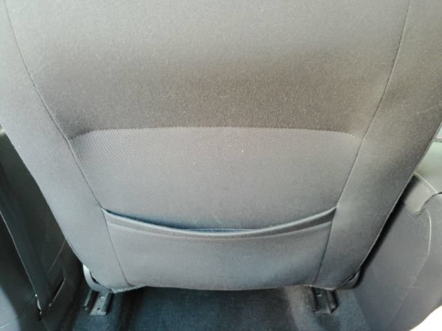 Used 2012 Volkswagen Golf 4-Door FWD image 27