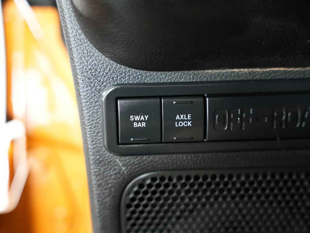 Used 2014 Jeep Wrangler Rubicon w/ Power Convenience Group AWD/4WD image 35