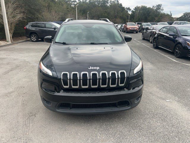 Used 2016 Jeep Cherokee Latitude w/ Safety/Convenience Group image 1