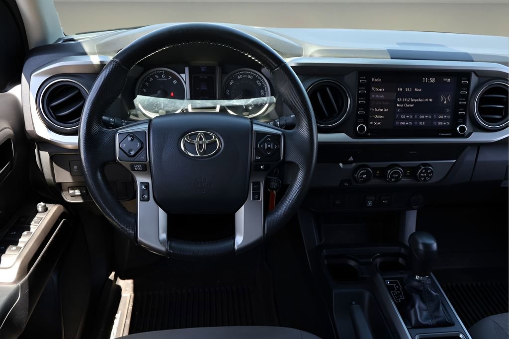 Used 2020 Toyota Tacoma SR5 RWD image 14