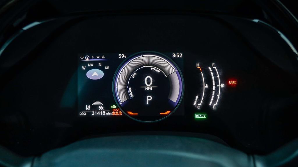 Used 2024 Lexus RX 350h w/ Kick Sensor & Tow Package image 28