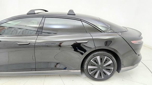Used 2024 Lucid Air Pure RWD image 28