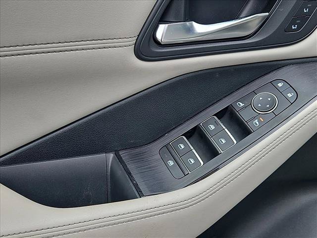 Used 2023 Nissan Rogue SL w/ SL Premium Package FWD image 9