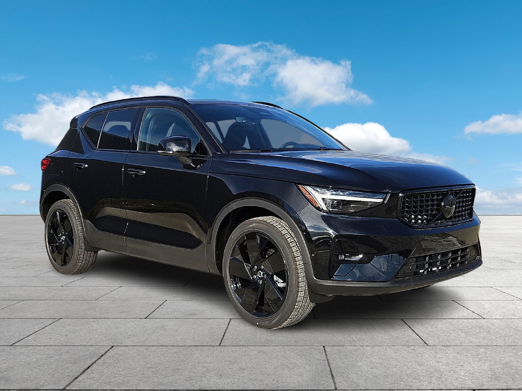 New 2026 Volvo XC40 B5 Ultra w/ Protection Package Premier AWD/4WD image 1