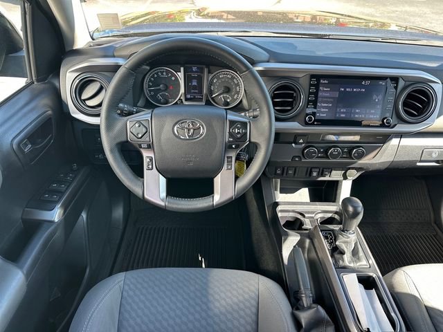 Used 2022 Toyota Tacoma SR5 w/ Technology Package image 11