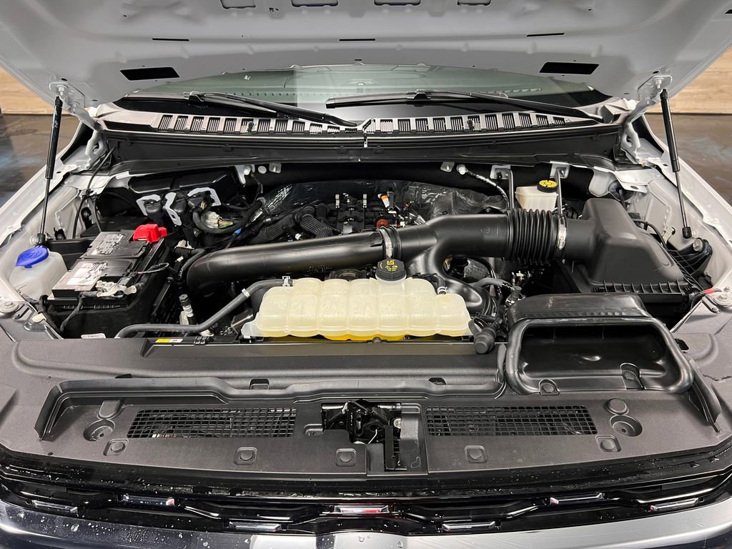 Used 2024 Ford Expedition Limited w/ Excursion Package AWD/4WD image 19