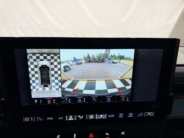 Used 2024 GMC Hummer EV 3X AWD/4WD image 36