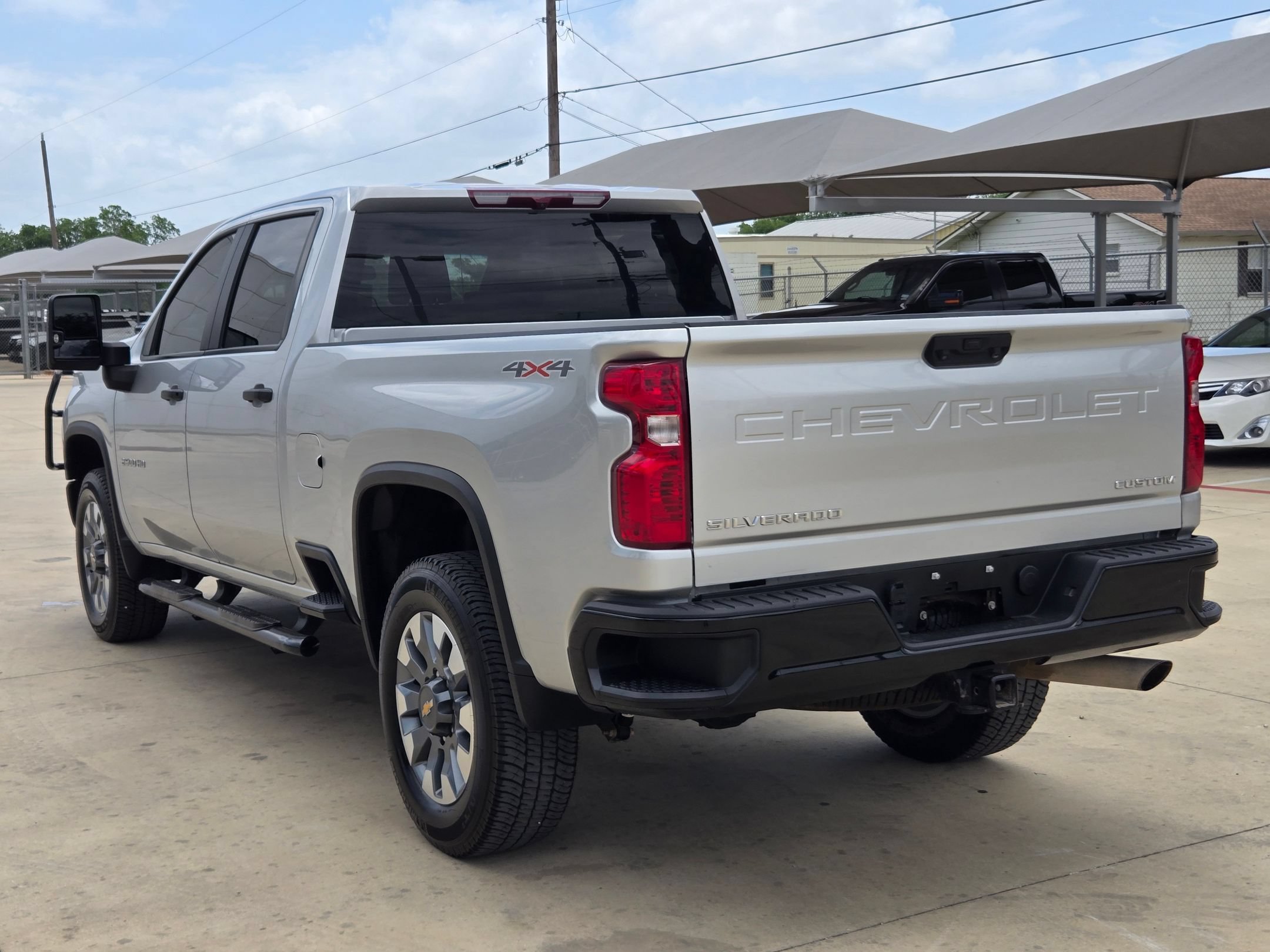 Used 2023 Chevrolet Silverado 2500 Custom w/ Custom Value Package AWD/4WD image 5