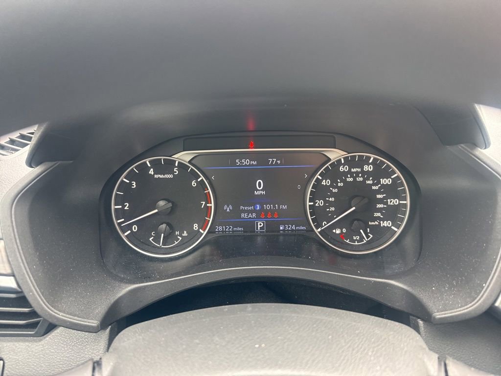 Used 2025 Nissan Altima 2.5 SV image 19