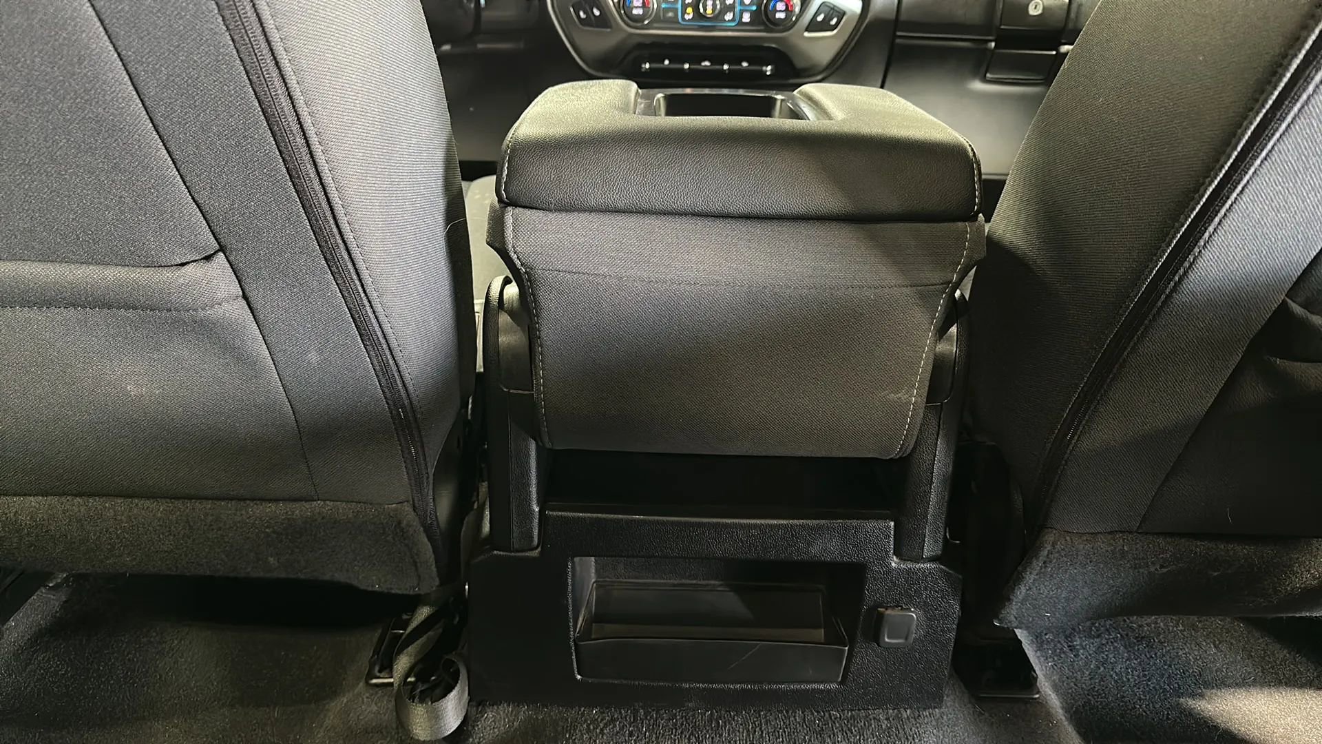 Used 2018 Chevrolet Silverado 1500 LT w/ All Star Edition AWD/4WD image 18