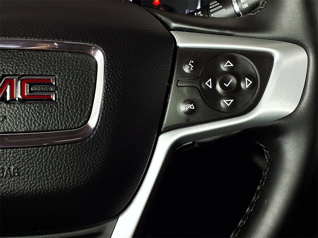 Used 2023 GMC Acadia SLT w/ Elevation Edition image 20