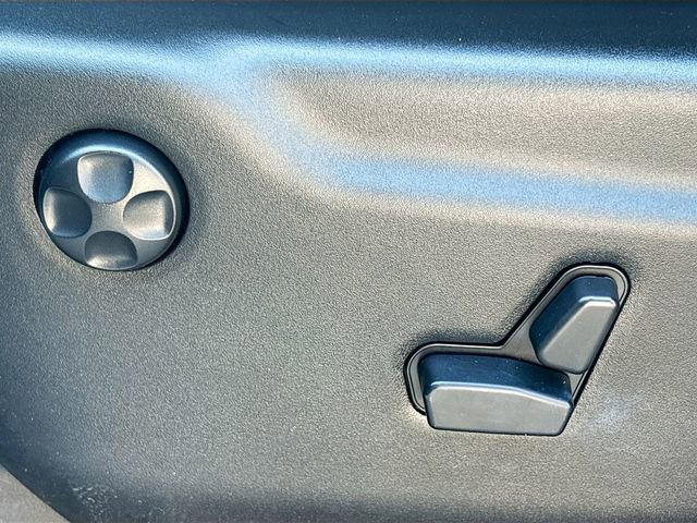 Used 2021 Jeep Grand Cherokee Laredo X image 23