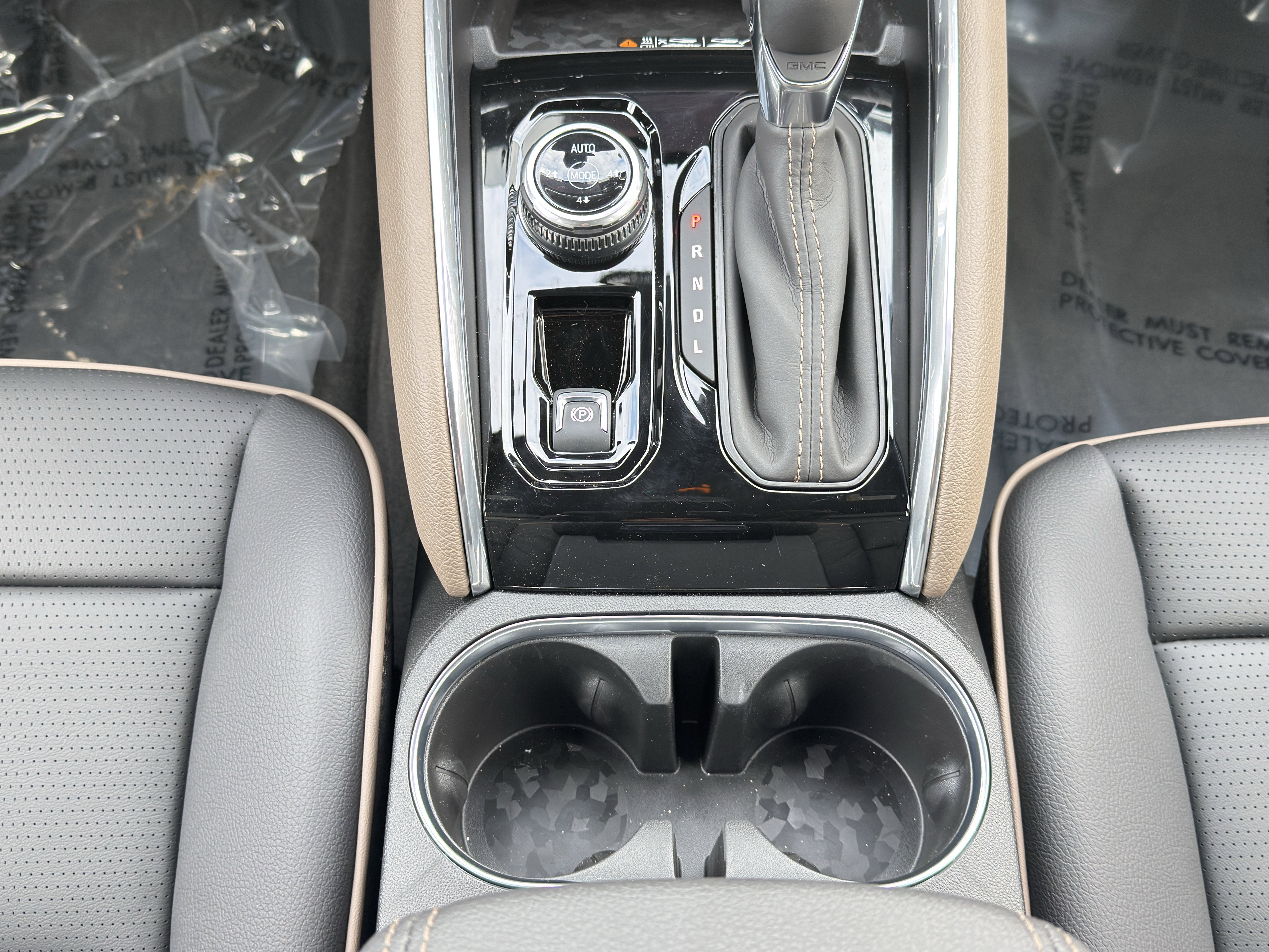 New 2026 GMC Canyon Denali image 24