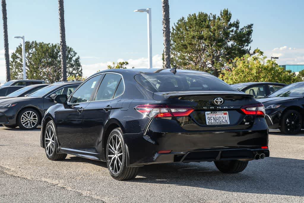 Used 2023 Toyota Camry SE FWD image 9