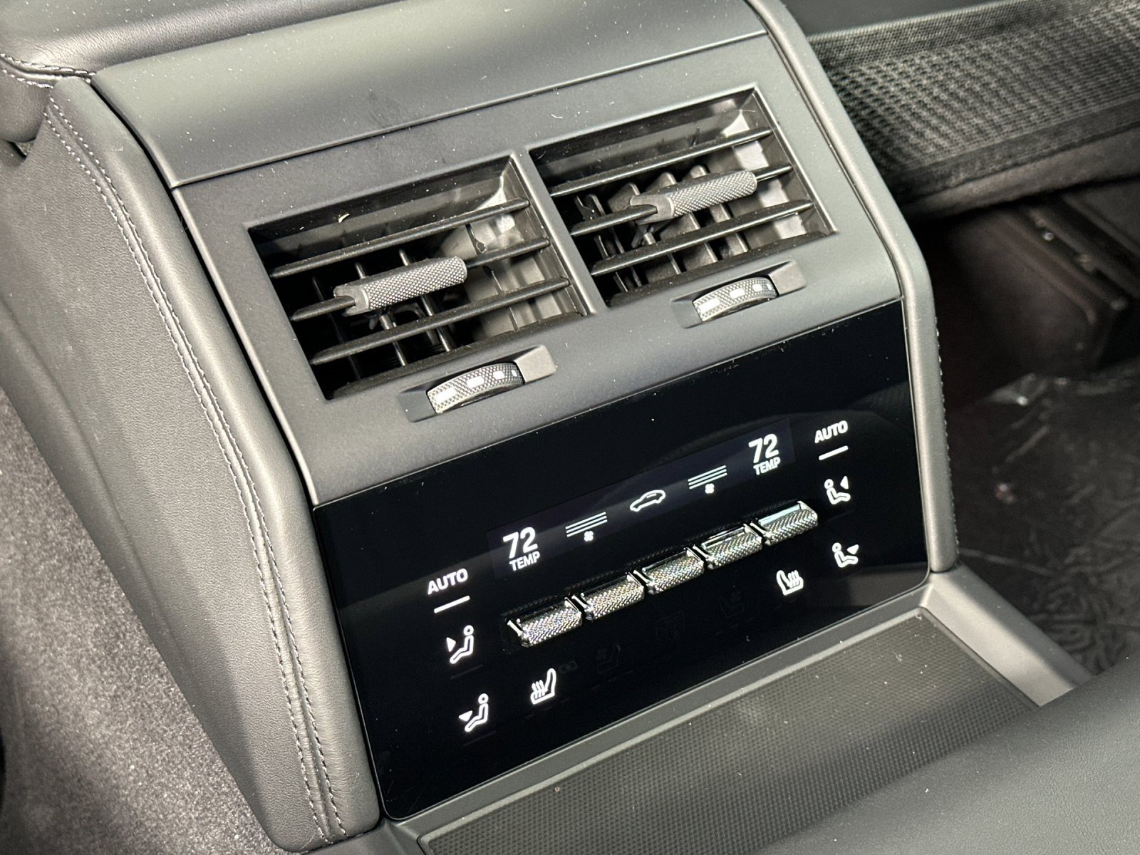 Used 2025 Porsche Panamera image 15
