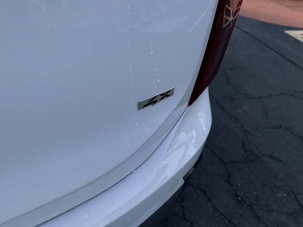 Used 2023 Kia Telluride S w/ S Sunroof Package image 5