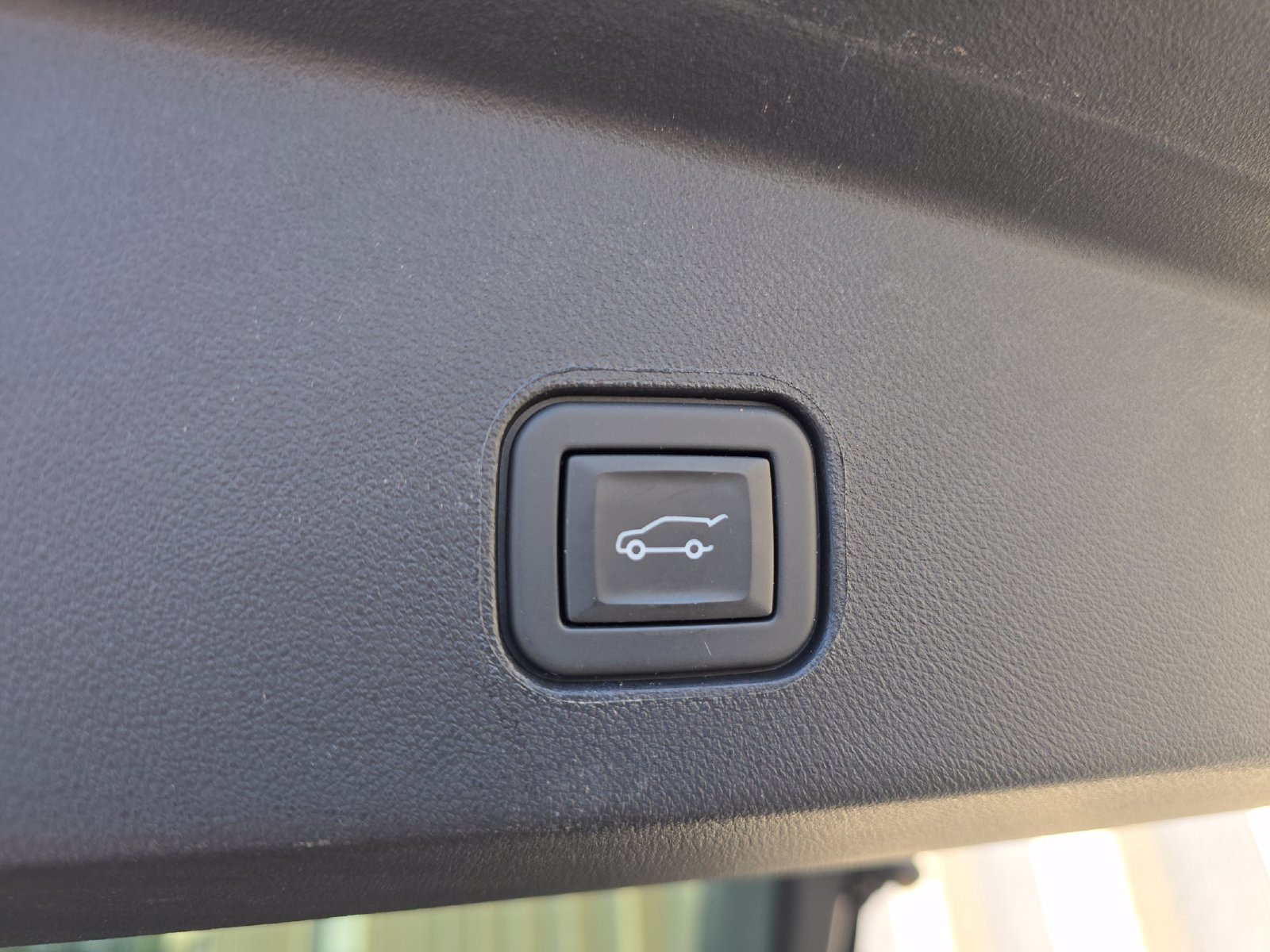 Certified 2024 Cadillac Lyriq Tech w/ LPO, Floor Liner Package AWD/4WD image 22