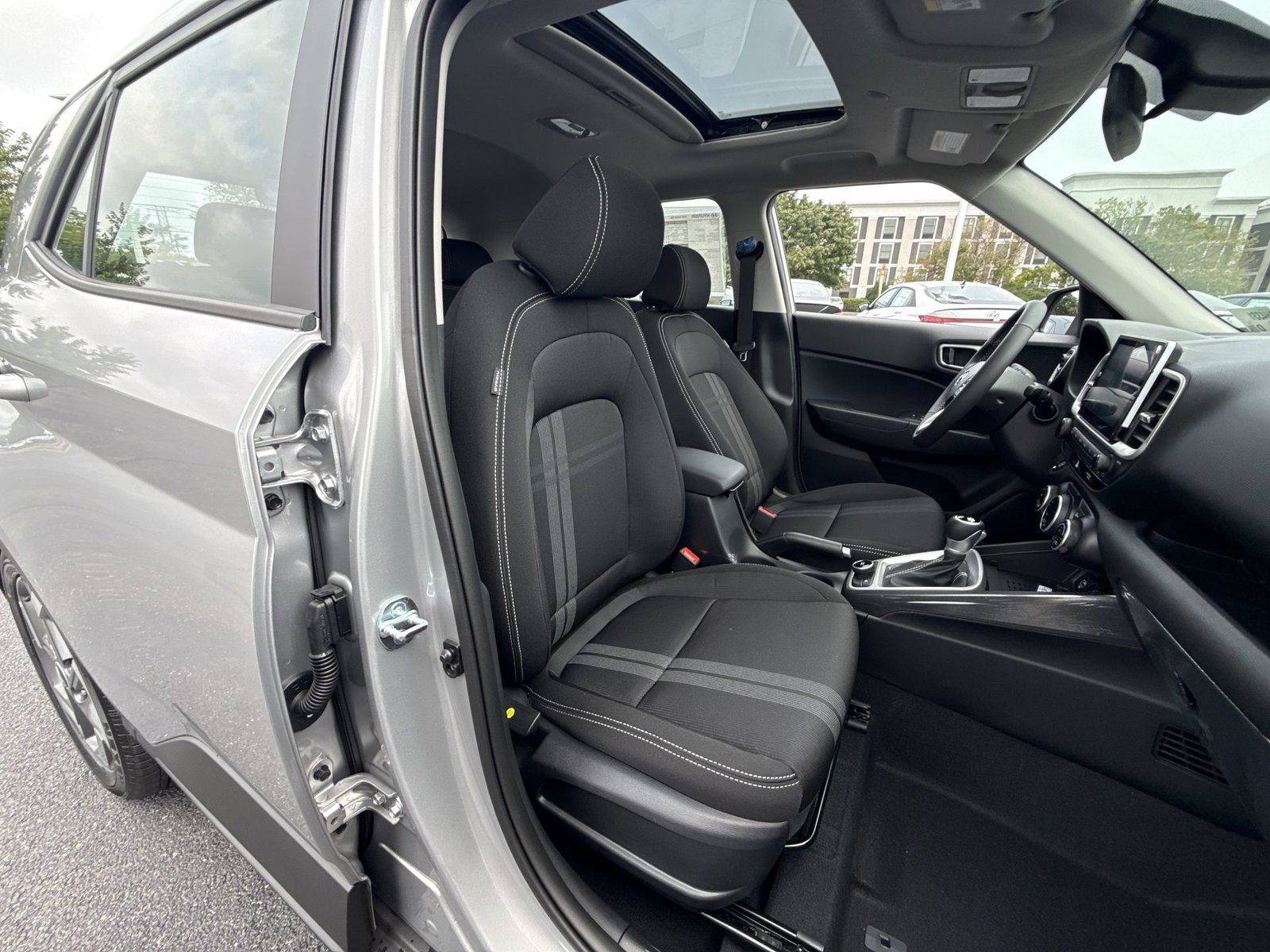New 2026 Hyundai Venue SEL FWD image 25