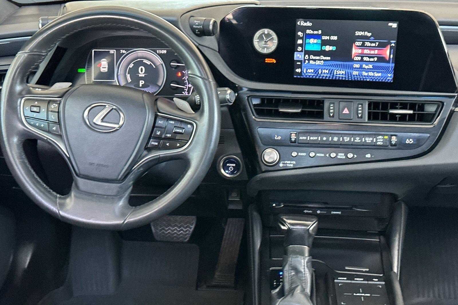 Used 2022 Lexus ES 300h w/ Accessory Package FWD image 26