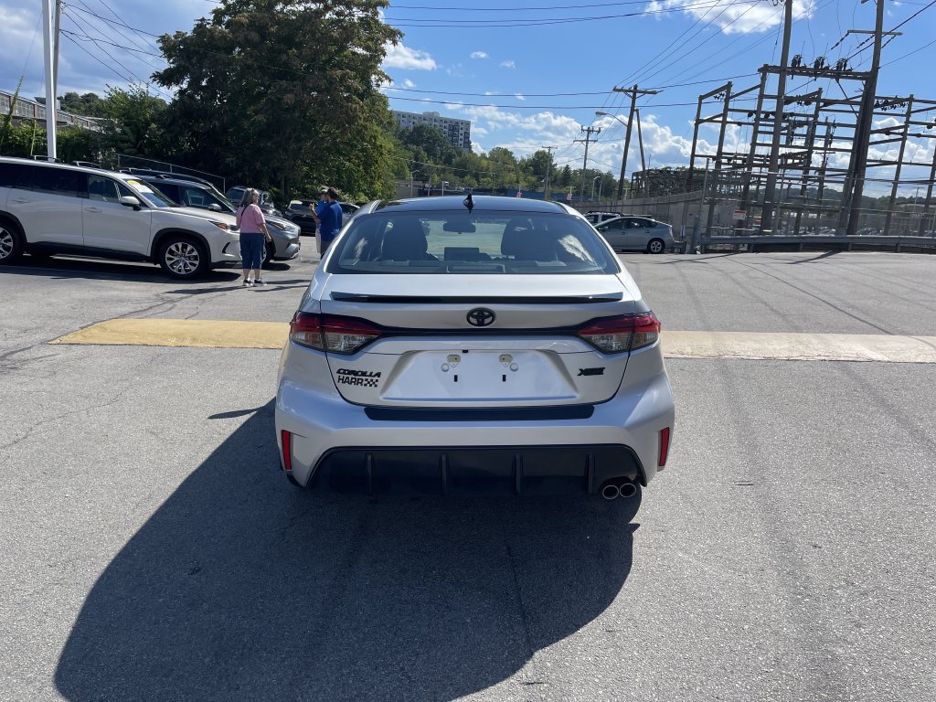 Used 2025 Toyota Corolla XSE FWD image 4