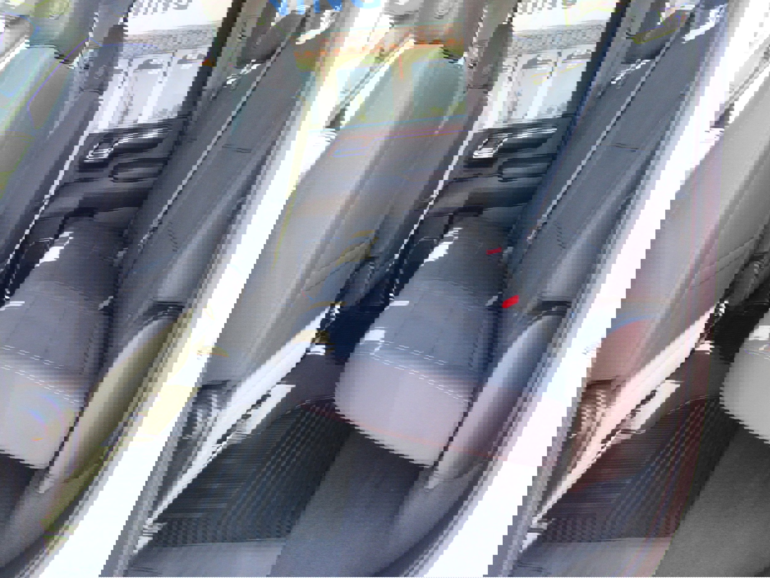 Used 2024 Chevrolet Silverado 2500 LT image 9