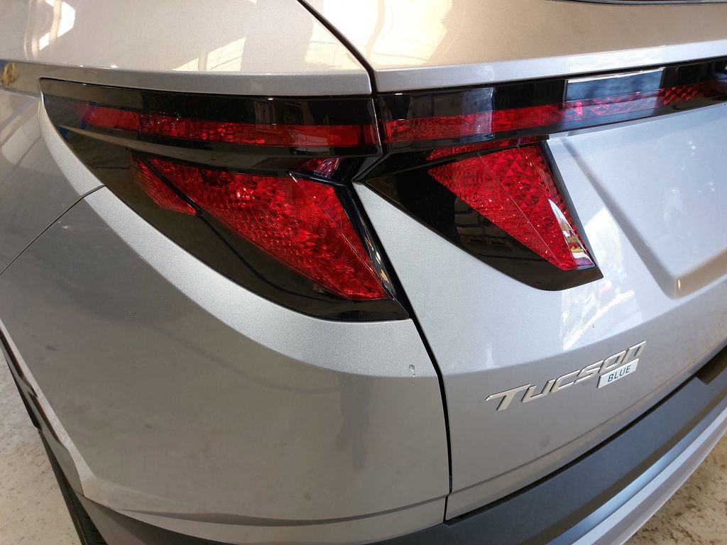 New 2026 Hyundai Tucson Blue SE image 34