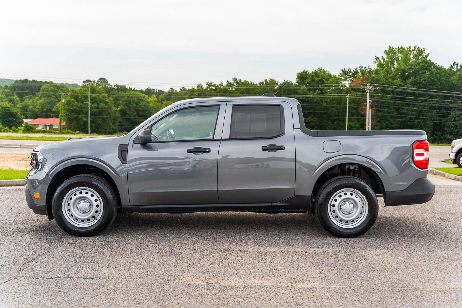 Used 2026 Ford Maverick XL FWD image 4