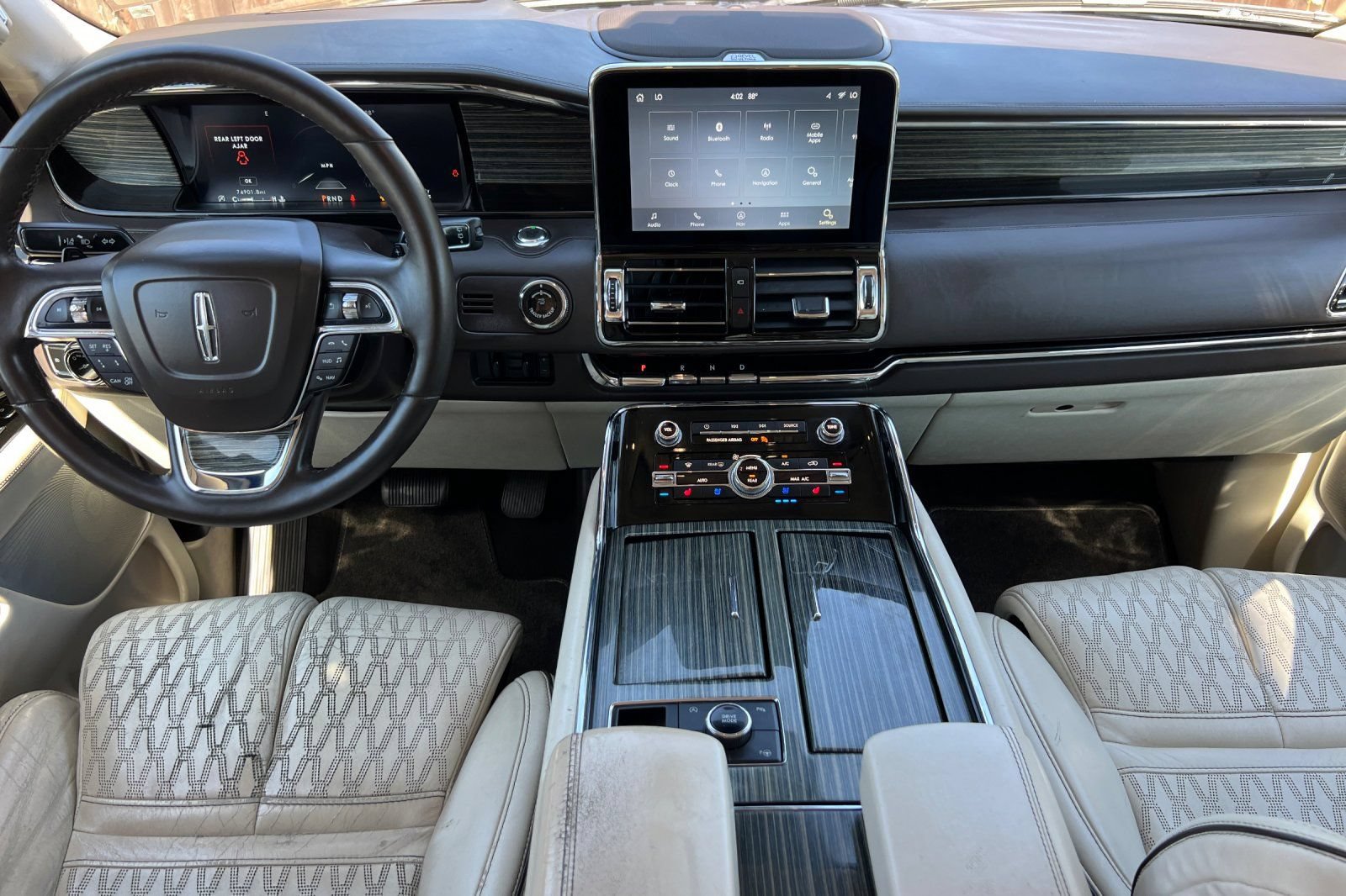 Used 2021 Lincoln Navigator L Black Label AWD/4WD image 13