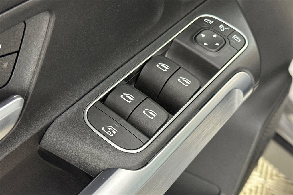 Certified 2026 Mercedes-Benz GLB 250 image 12