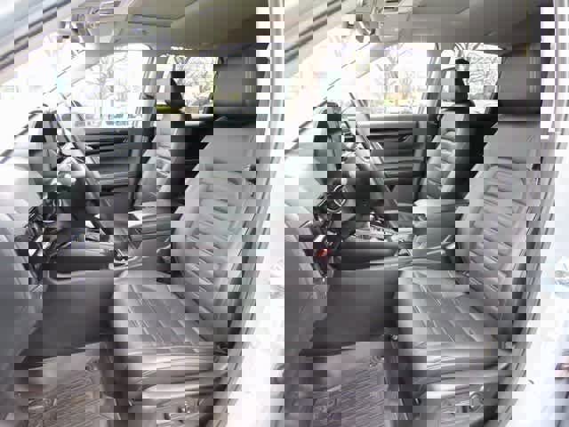 Used 2025 Honda CR-V EX-L image 12