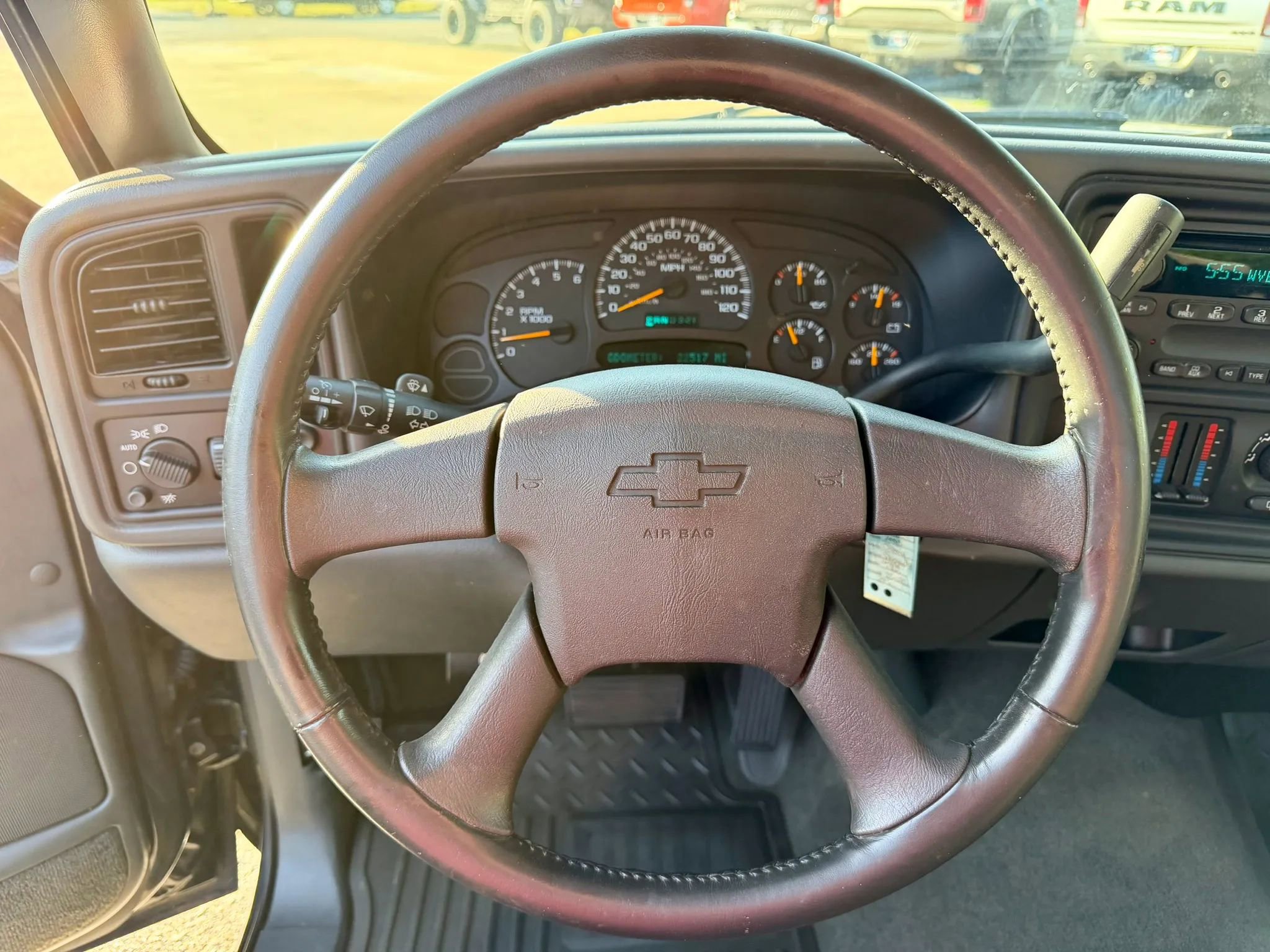 Used 2005 Chevrolet Silverado 1500 LS w/ Light Duty Power Package RWD image 13