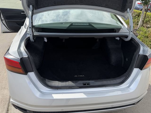 Used 2024 Nissan Altima 2.5 SV image 23
