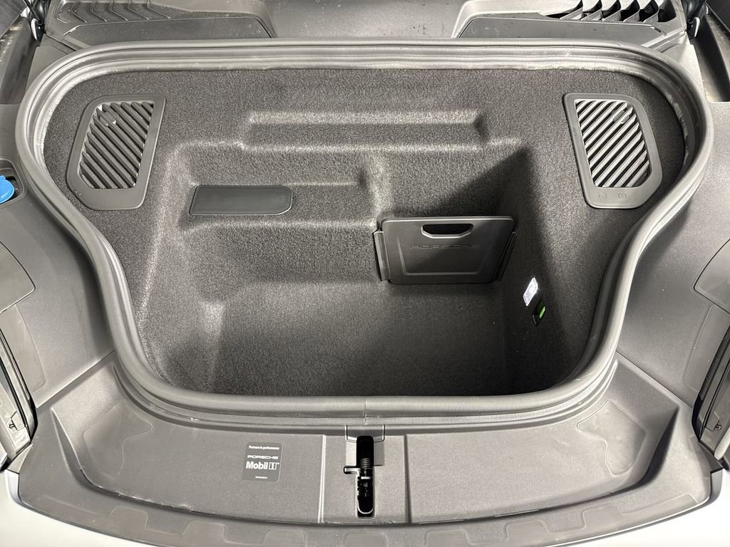 New 2026 Porsche Macan 4 Electric AWD/4WD image 22
