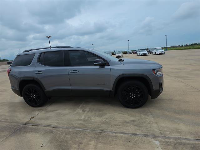 Used 2022 GMC Acadia SLE w/ Driver Convenience Package FWD image 5