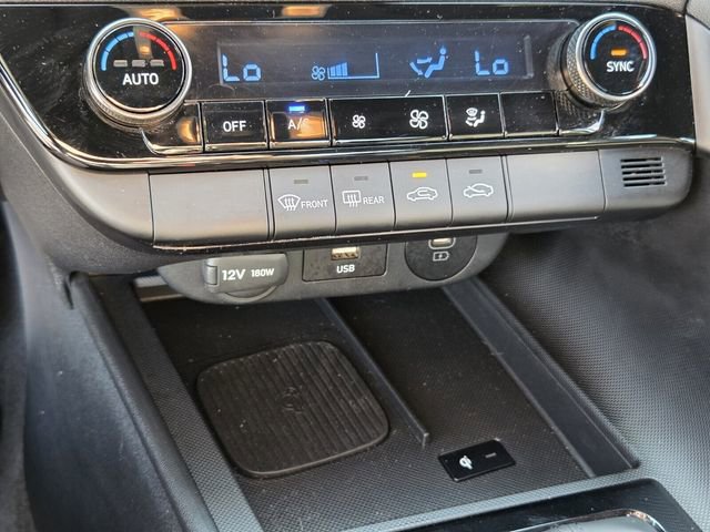 Used 2025 Hyundai Elantra Sport FWD image 19