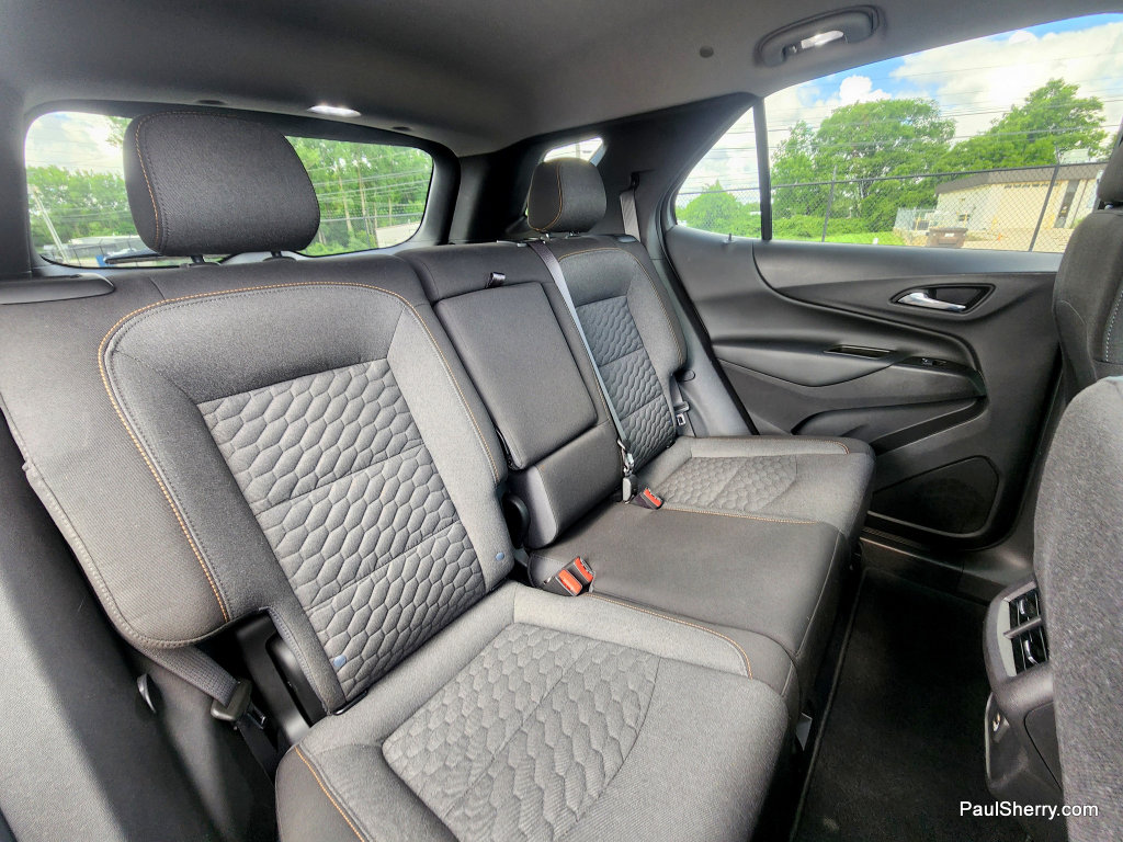 Used 2021 Chevrolet Equinox LT FWD image 41