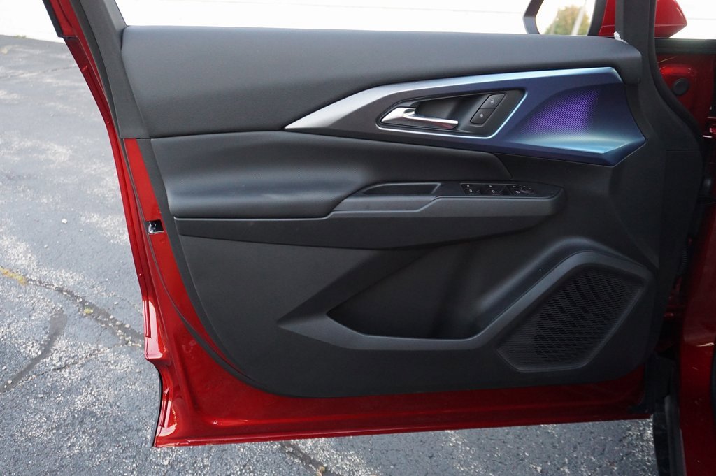 New 2026 Chevrolet Equinox EV LT image 22