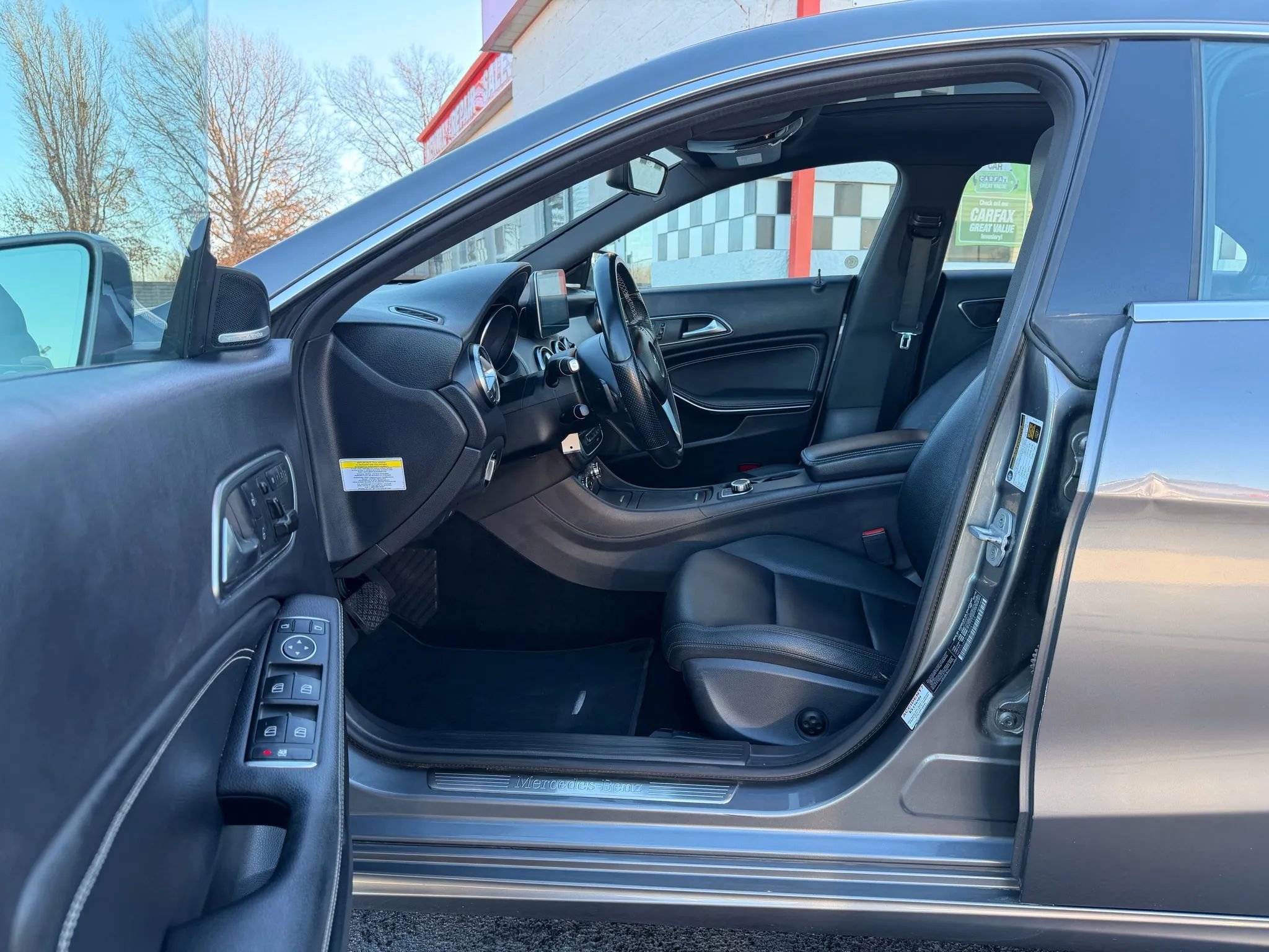 Used 2014 Mercedes-Benz CLA 250 image 11