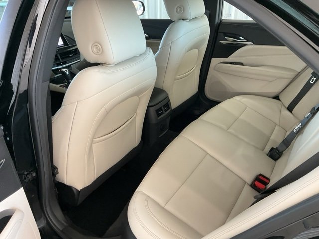 Used 2023 Cadillac CT4 Luxury w/ Sun And Sound Package image 18