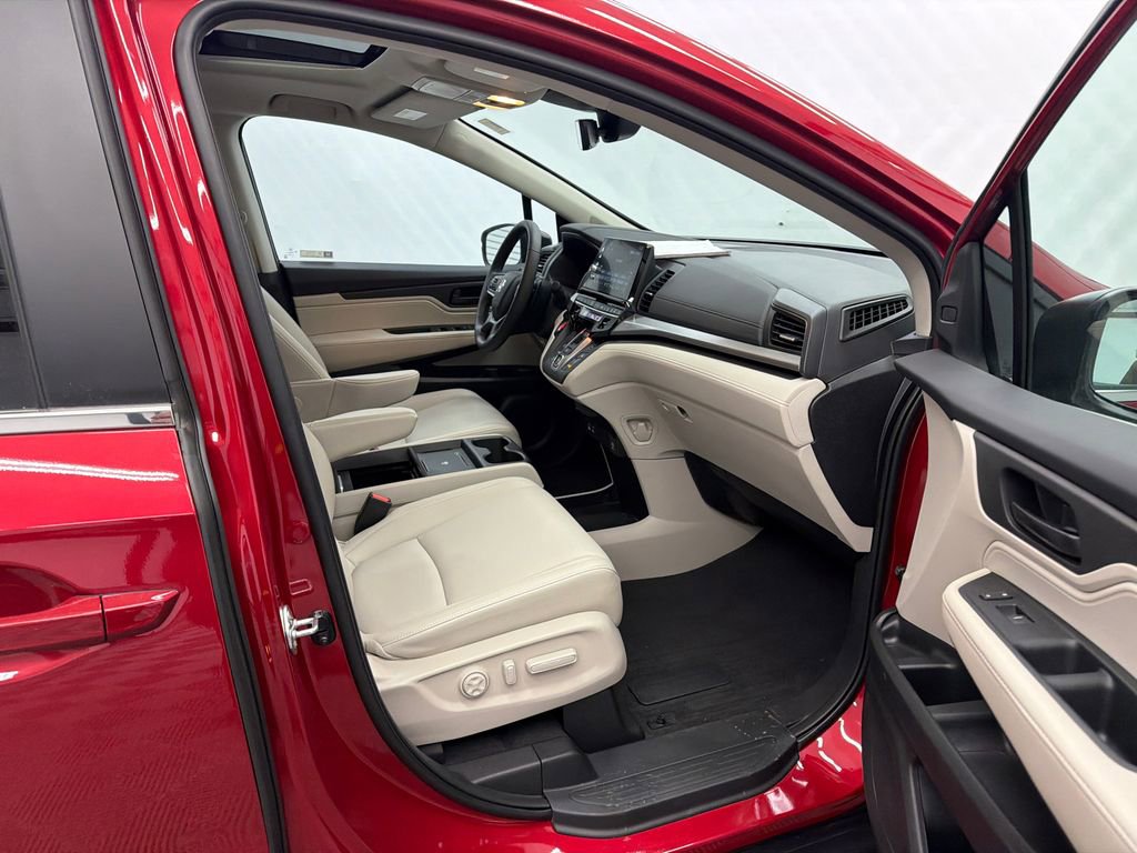 Used 2026 Honda Odyssey EX-L image 15