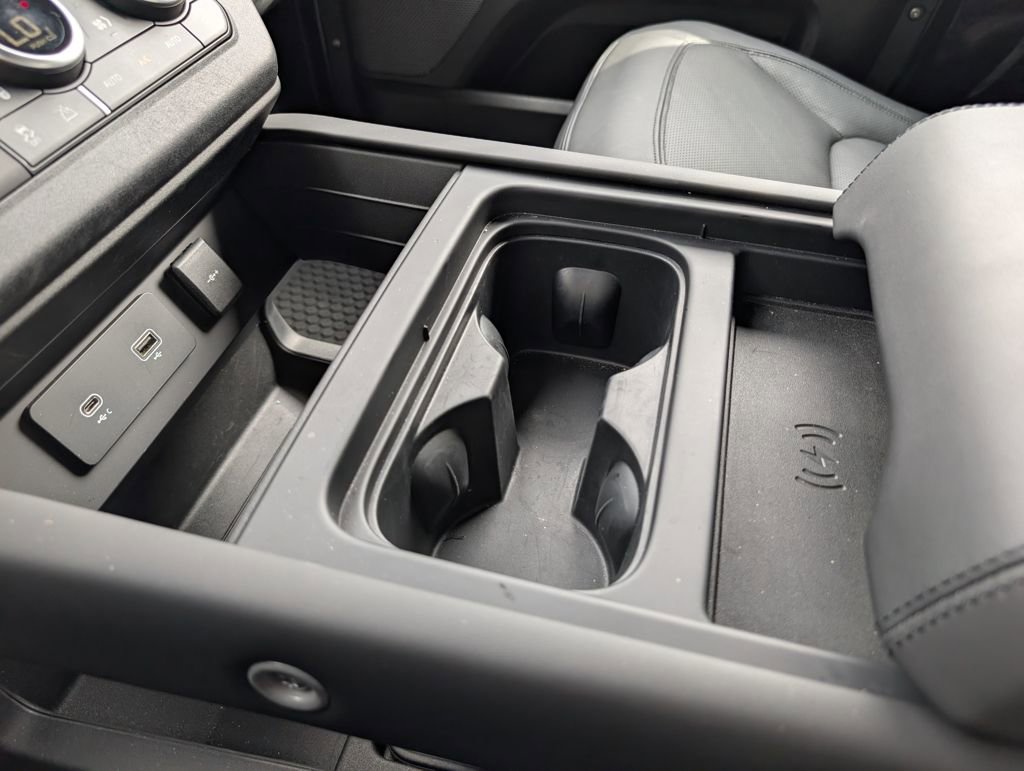 Used 2023 Land Rover Defender 90 V8 image 19