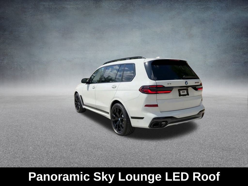 Used 2025 BMW X7 M60i image 19