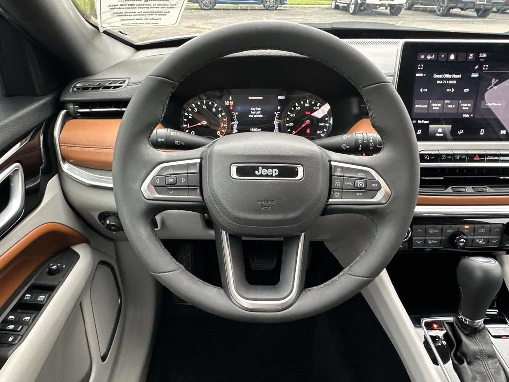 Used 2024 Jeep Compass Limited AWD/4WD image 15